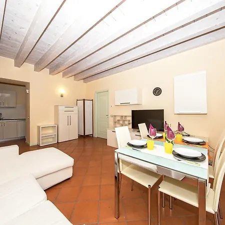 Le Vele Apartment Desenzano del Garda